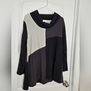 125. Habitat Colorblock Knit Long Sleeve Top – Size L